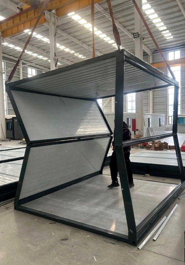 Skládání kontejneru